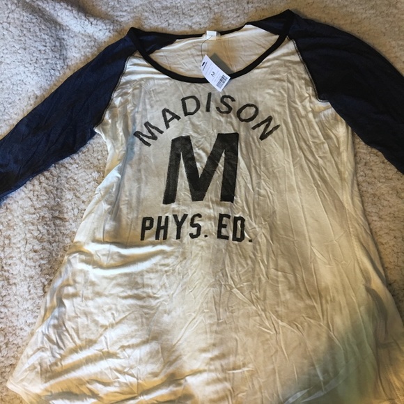 A Medium blue/white quarter sleeve tee from Garage - Picture 1 of 5